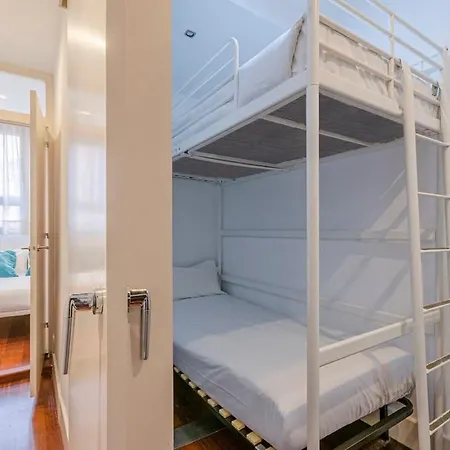 Cozy And Bright 3bd By Gran Via Appartamento Barcellona